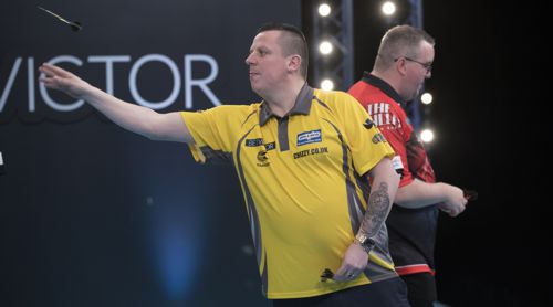 Dave Chisnall bezwingt Stepehen Bunting