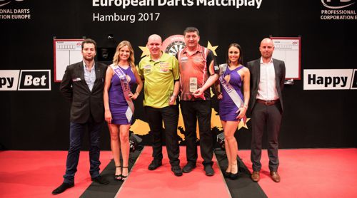 Michael van Gerwen besiegte Mensur Suljovic im Finale des European Darts Matchplay mit 6:3