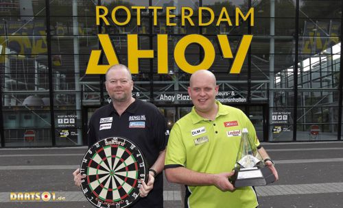 Raymond van Barneveld und Michael van Gerwen in Rotterdam